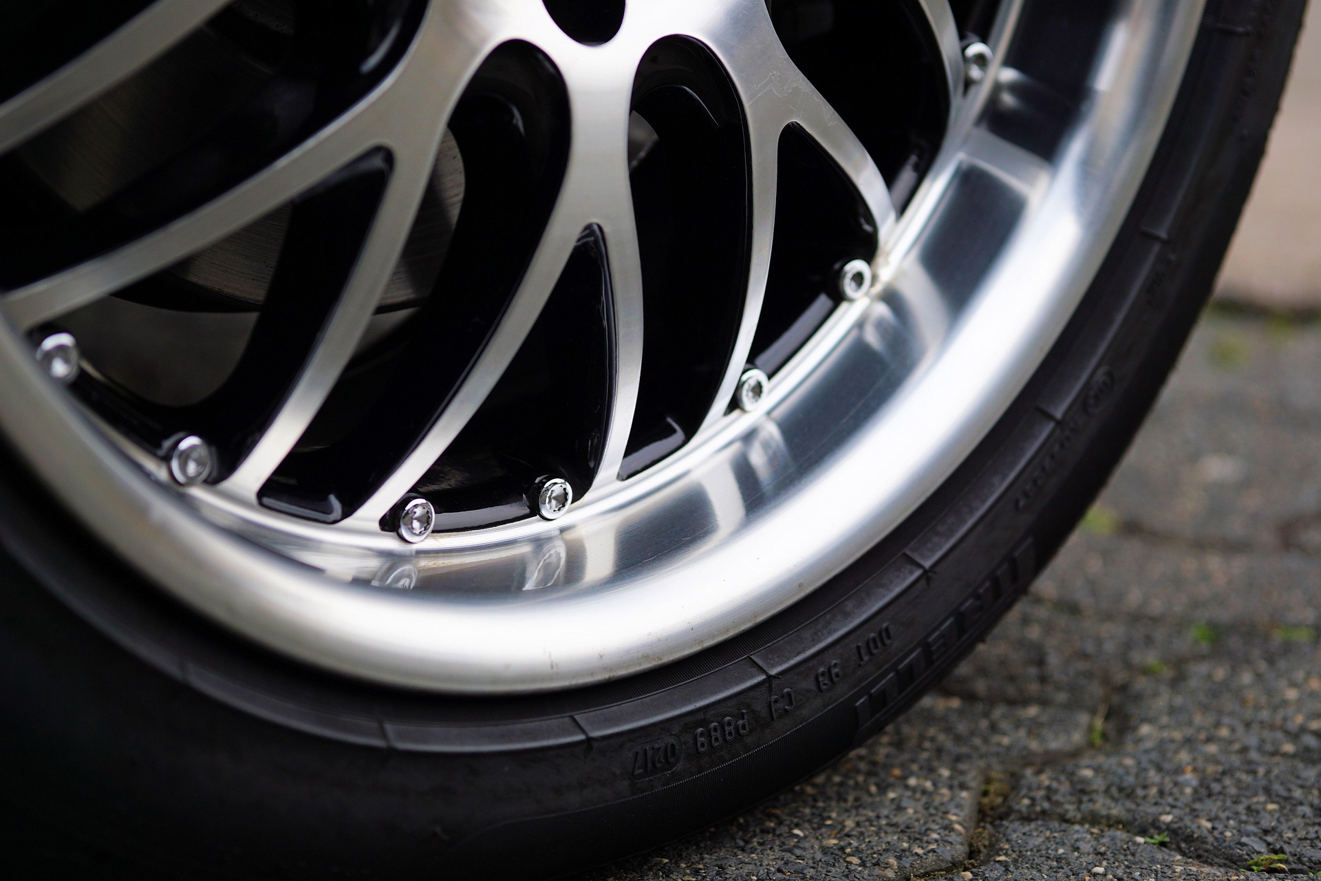 Professional alloy wheel refurbishment